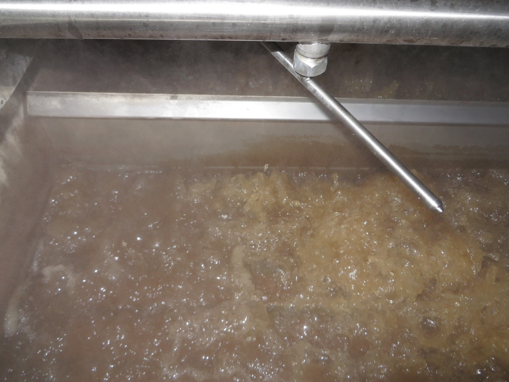 maple syrup boiling Muskoka Maple Syrup Sugarbush Hill Maple Farm